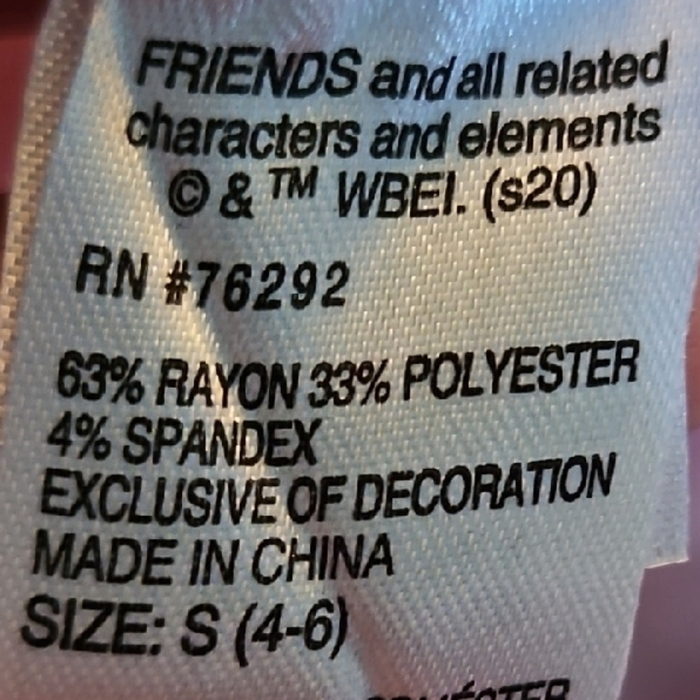 FRIENDS Pink Crewneck Sweater with Graphic Design - Picture 5 of 5